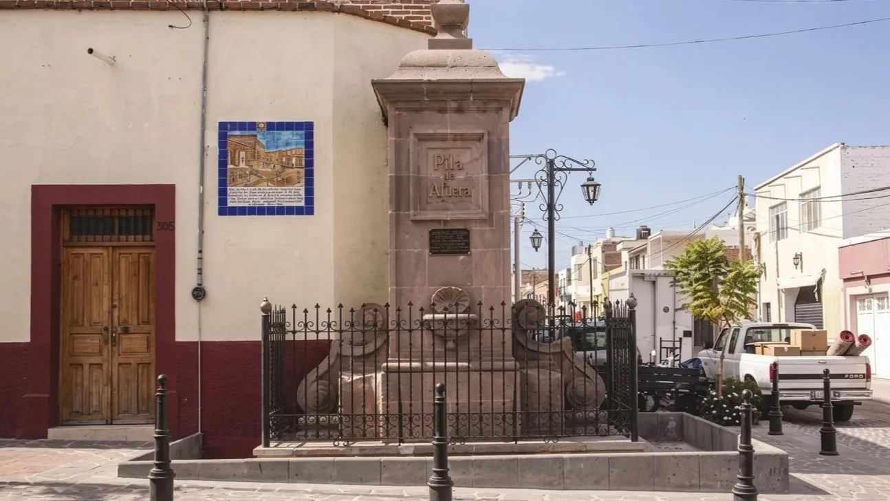 La Pila de Afuera